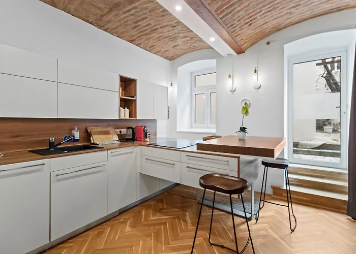 Farawayhomes #b2 * Відень