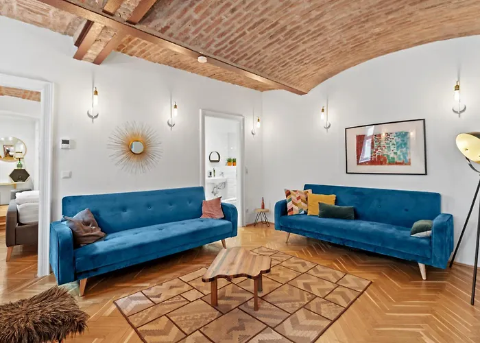 Farawayhomes #b2 *