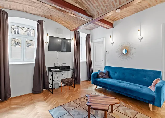 Апартаменти Farawayhomes #b2 *