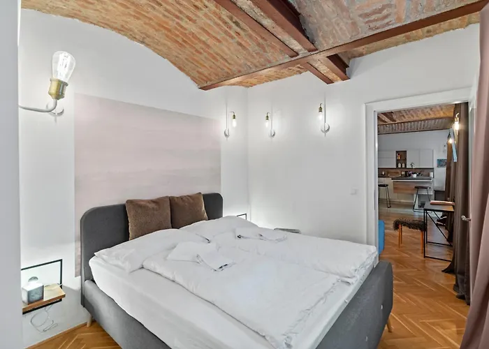 Farawayhomes #b2 *